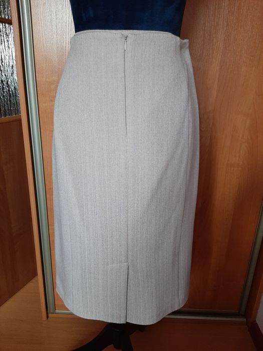 Komplet damski garsonka garnitur ze spódnicą