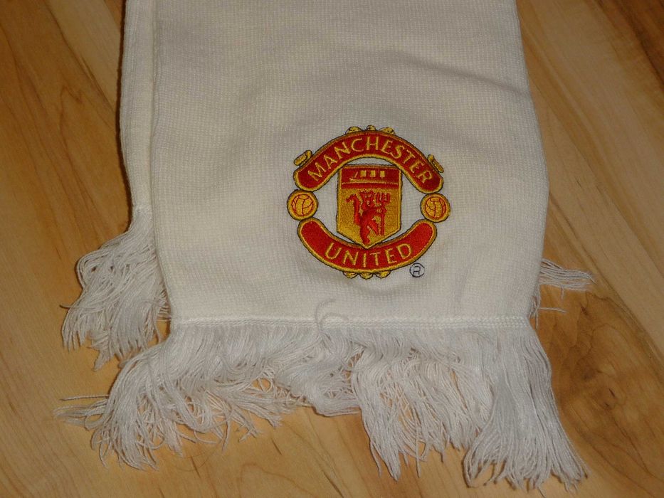 Biały szalik MANCHESTER UNITED dł. 150 cm