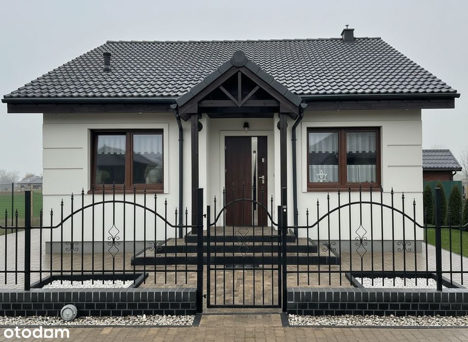 Dom wolnostojący parterowy Kleszczewo -pompa ciepła