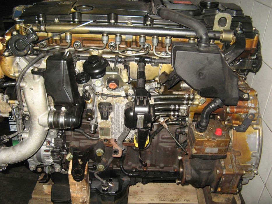Remont  kapitalny  silnika  mercedes  om 471   om 470  om 936 om 934