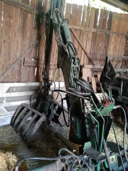 sprzęt rolniczy rozrzutnik