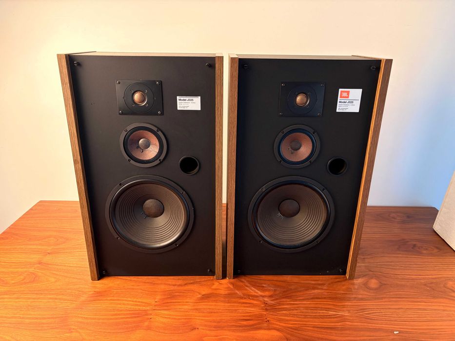 Colunas de Audio - JBL - Model J325