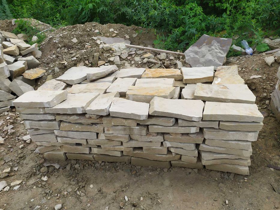 Теребовлянський камінь пісковик, вироби, плитка, парапет, лапша