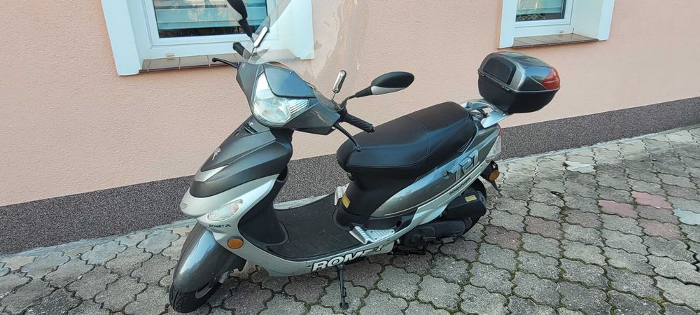 Skuter Romet 727