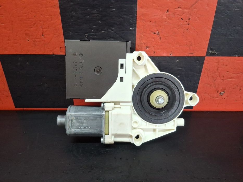 Motor vidro frente direito VOLKSWAGEN Caddy IV Kombi (SAB, SAJ)