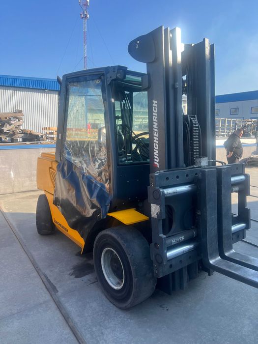 Навантажувач, погрузчик дизельний 5 т Jungheinrich