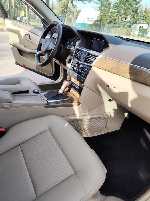 Sprzedam Mercedesa E klasa  W 212 2.2 170 KM