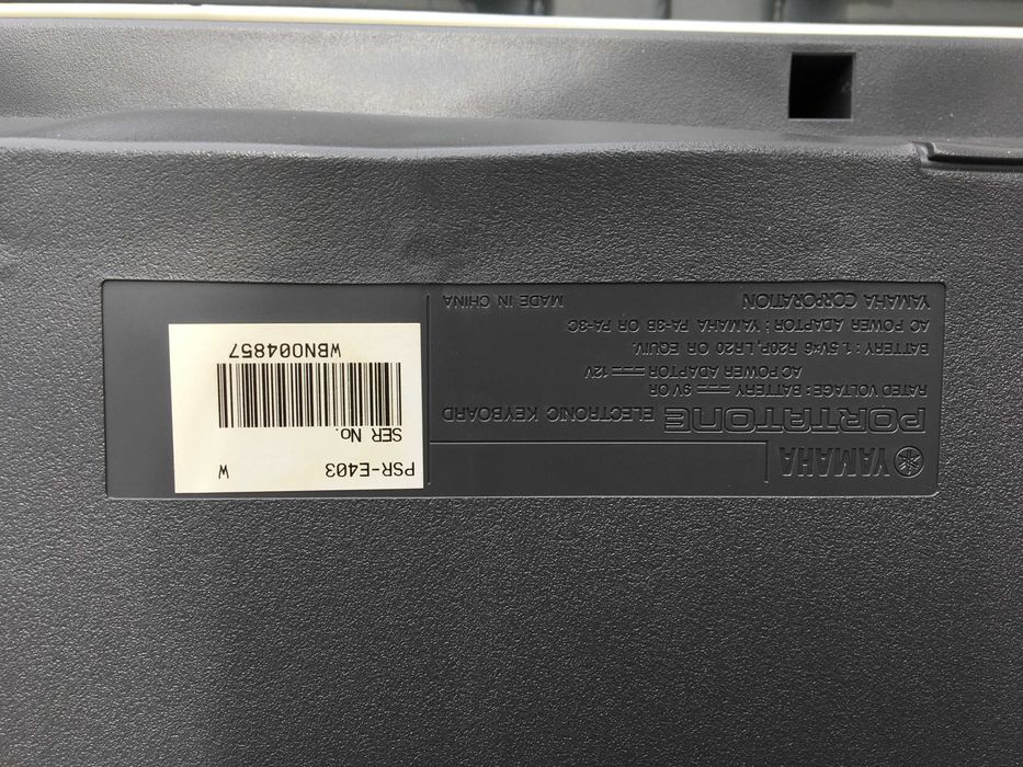 Keyboard Yamaha PSR E403