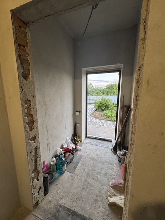 Продаж окремого будинку в Солонці.
