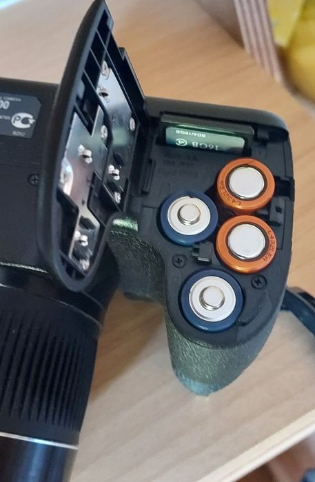 Maquina Fotográfica Fujifilm FINEPIX S 4000