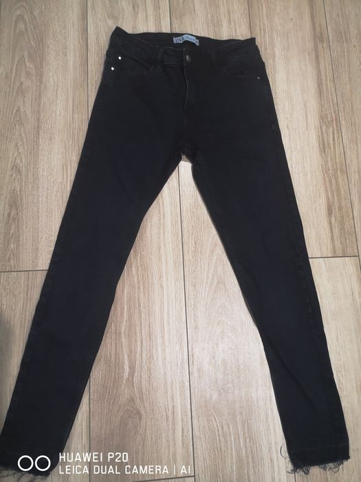 Spodnie jeansowe Zara rozm. 38