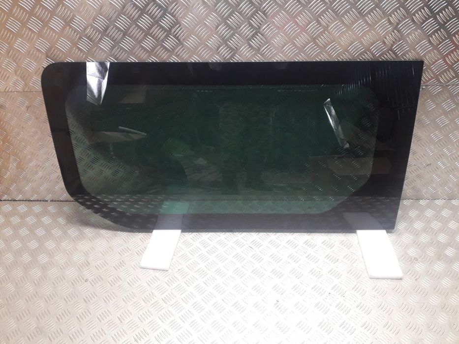 Renault trafic iii vivaro b szyba drzwi przesuwanych lewa
