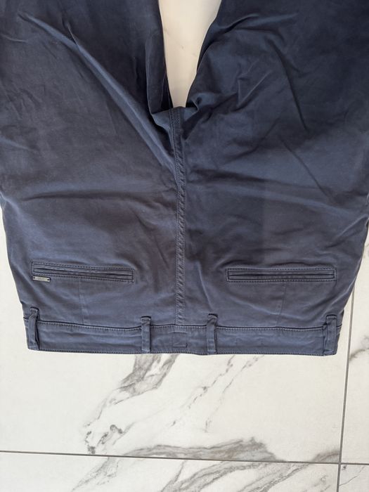 Штани Hugo Boss slim fit 33/32