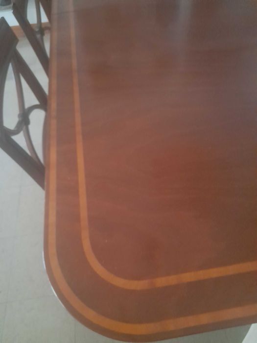 mesa de Jantar e cadeiras Caires