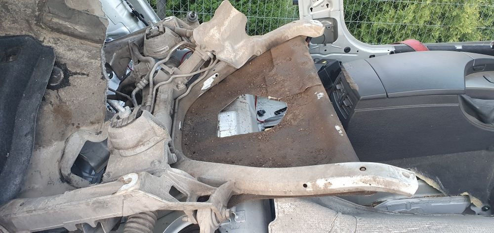 Sanki, kołyska, zawieszenie, BMW e60, seria 5, osłona