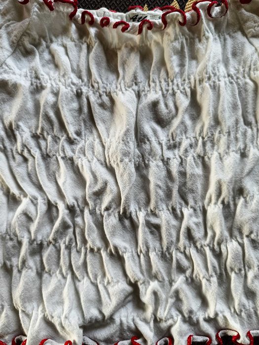 Biała śliczna bluzeczka 6 lat