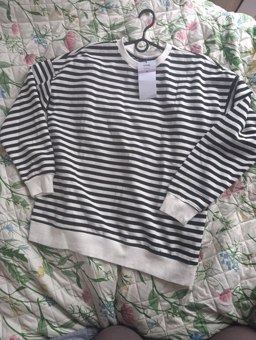 Dres Sinsay rozmiar L spodnie szare bluza w paski