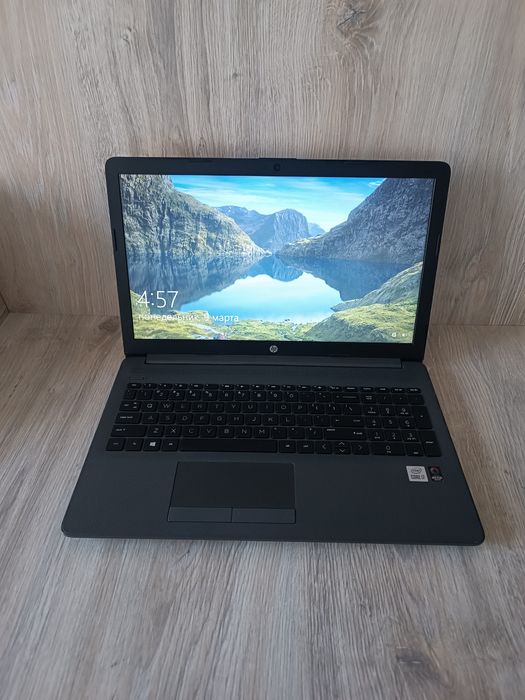 Ноутбук HP Intel i7 1065G7 8 по 3.9Ghz 8GB SSD 256GB Iris Plus FHD
