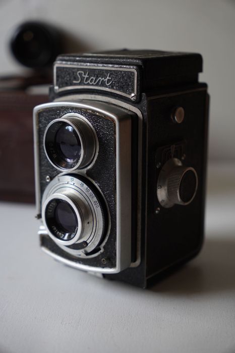 Aparat START  wzfo (1954–1960) 6x6 analogowy z futerałem