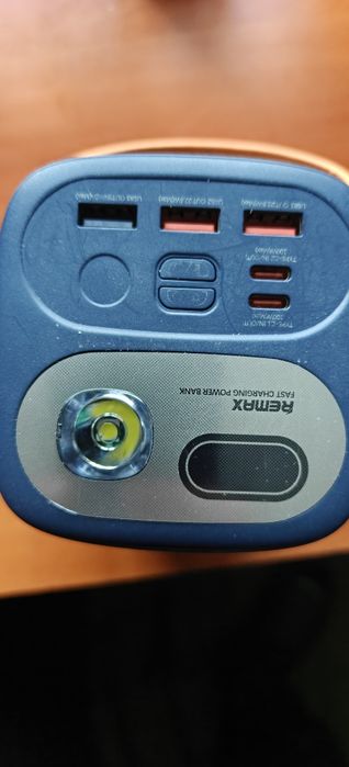 Remax RPP-100 60000mAh 100W на запчастини / під відновлення (АКБ як но