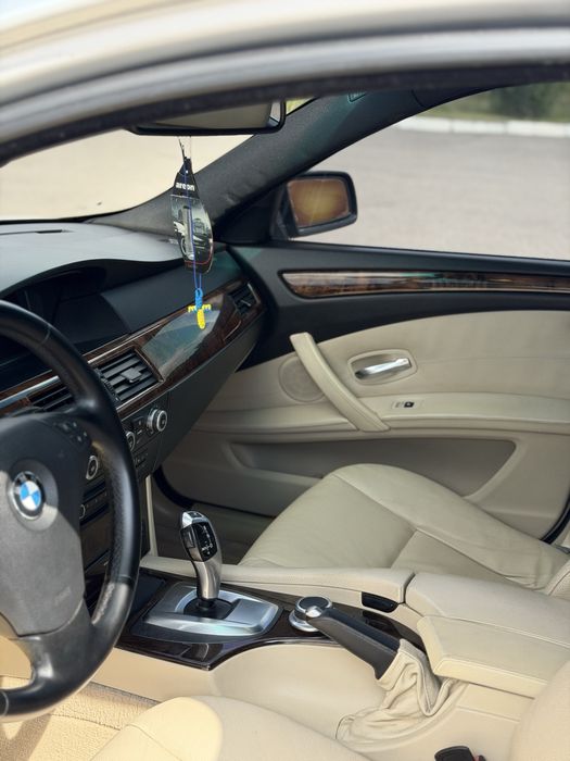 BMW E60 520d restayling