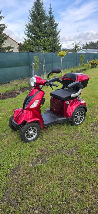 Skuter elektryczny dla seniora czterokołowiec  inwalidzki