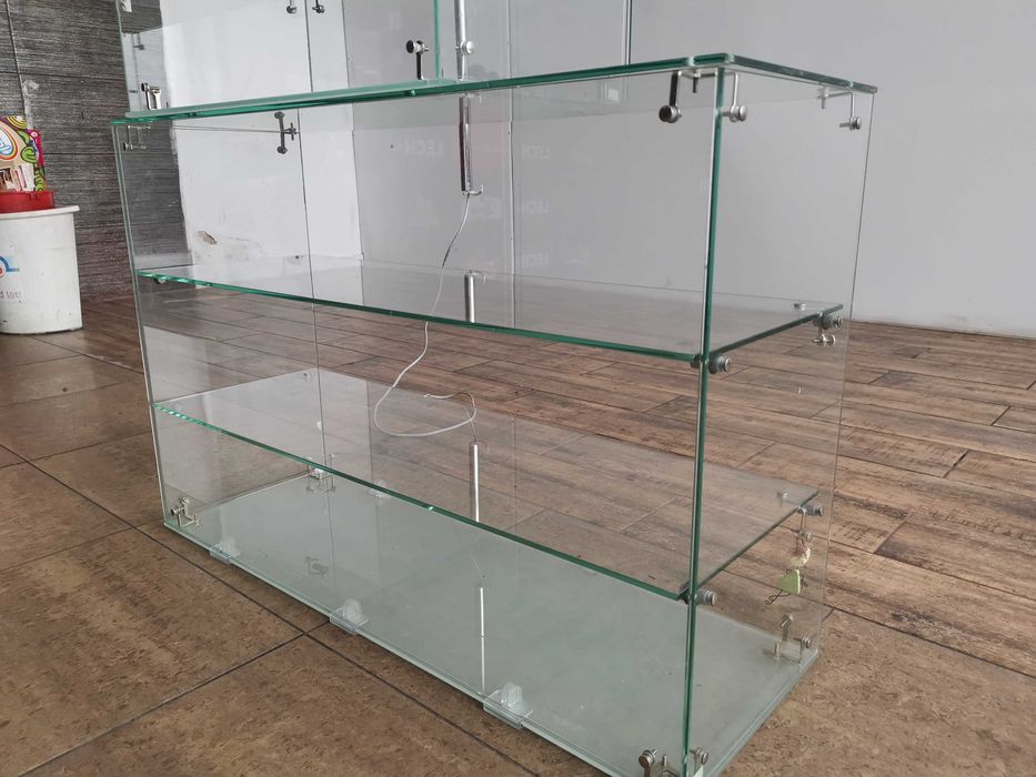 Gablota cukiernicza szklana  2-poziomowa AL15