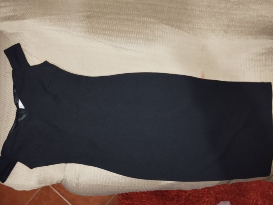 Vestido preto tamanho S e preto