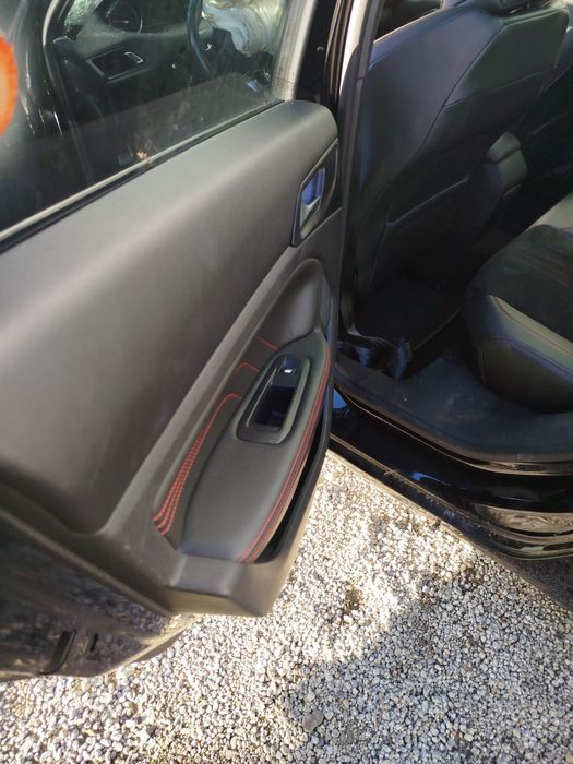 Bancos e quartelas Peugeot 308 GTI