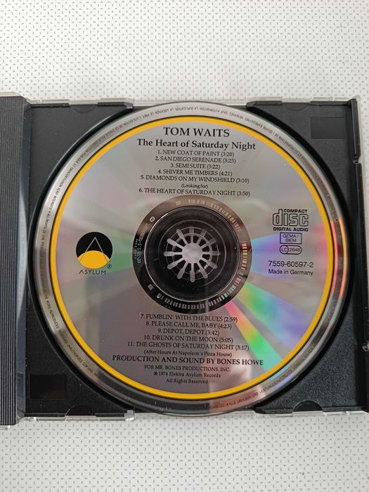 TOM WAITS   
TOM WAITS  - The Heart of Saturday Nigth