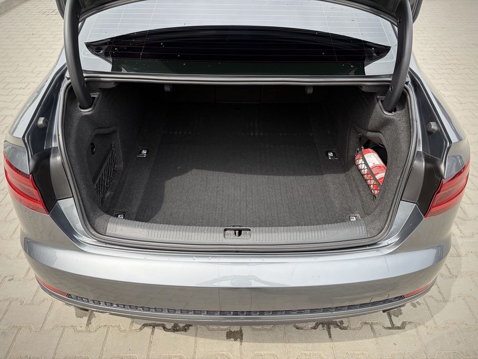 Audi A4 2017 VIN WAUDNAF47JA065150 фото оголошення 15 з 24