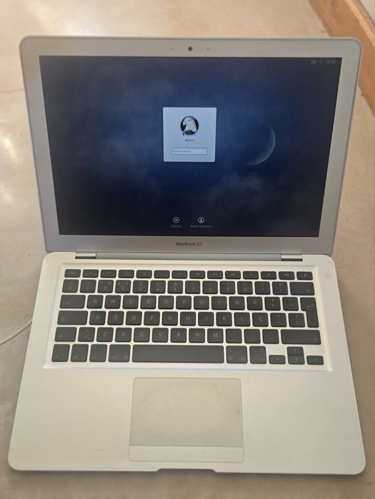 MacBook Air Original Modelo A1237 (Ano 2008) em Excelente Estado Estético e Funcional