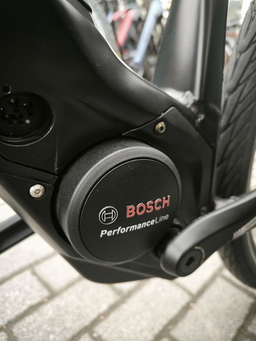 Cube trekking Bosch Performance 36V 28" 18" 400Wh (34)