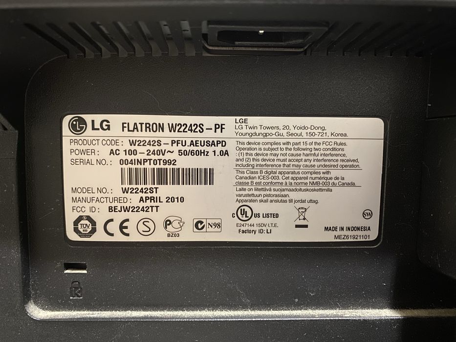 Монітор LG Flatron W2242S-PF