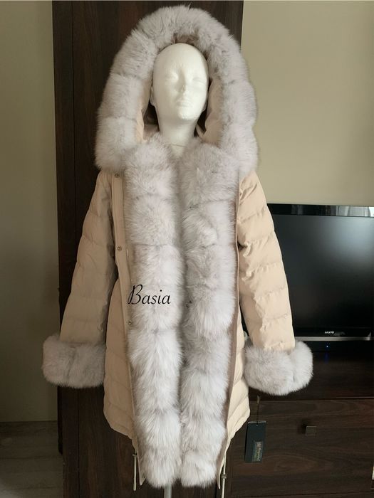 Parka puchowa z lisem naturalnym