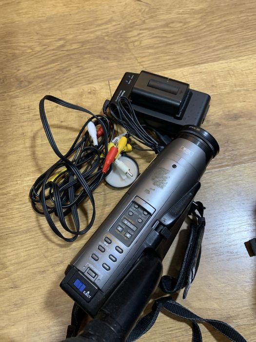 Camara filmar panasonic adquirida no ano 2000 funciona perfecta