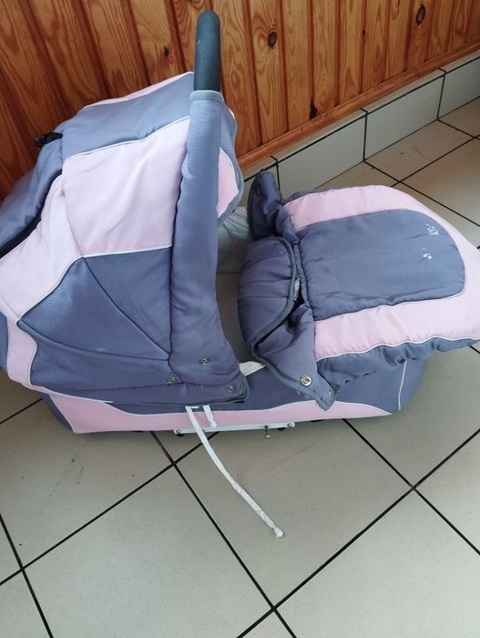 Каляска 2 в 1 в гарному стані