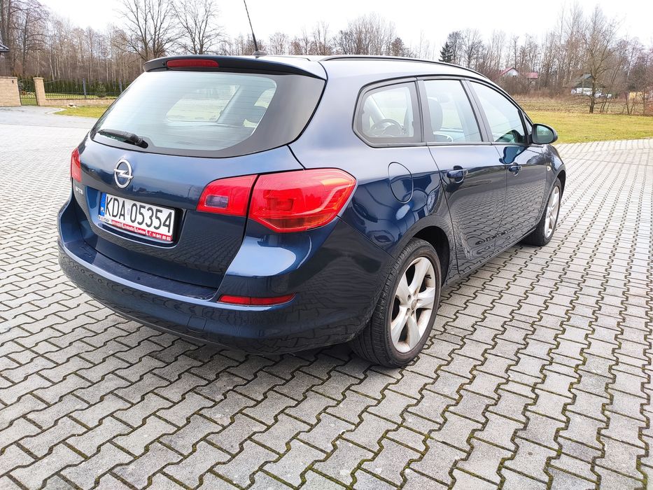 Opel Astra 1.6 benzyna