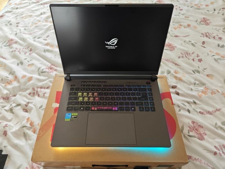 Ноутбук ASUS ROG STRIX G16 i7-14650HX / RTX 5060 8GB