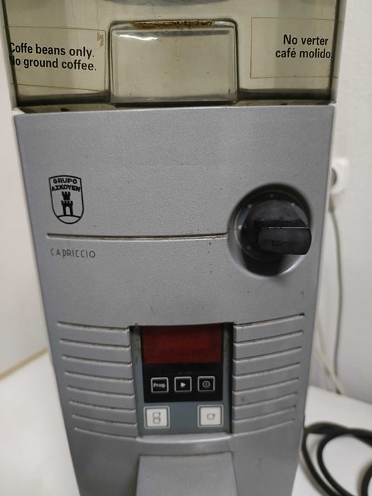 2 Moinhos de café industriais