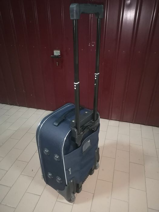 Mala de viagem com rodas e pega extensível – azul