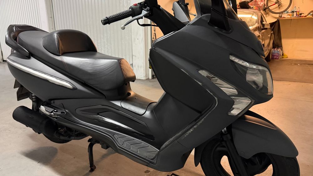 Scooter Sym 125 gts