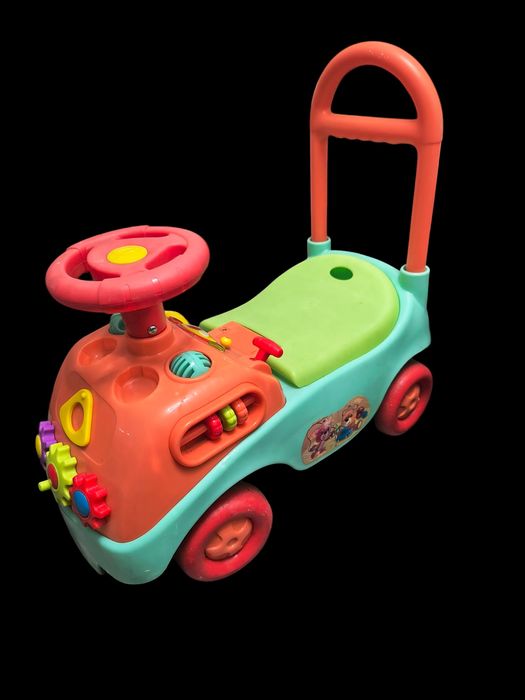 Jeździk samochodzik interaktywny