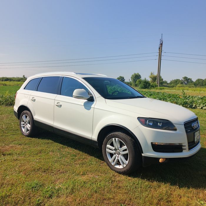 Продам надійний автомобіль Audi Q7