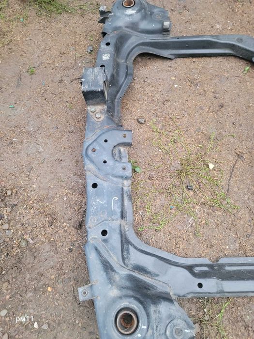 Підрамник передній Hyundai Tucson 2003-2012 балка туксон подрамник