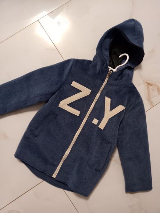 Пальто дитяче новеньке