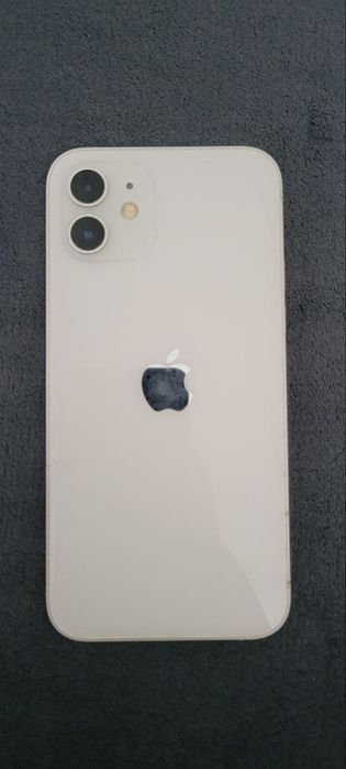 Продається iPhone 12,б/в
