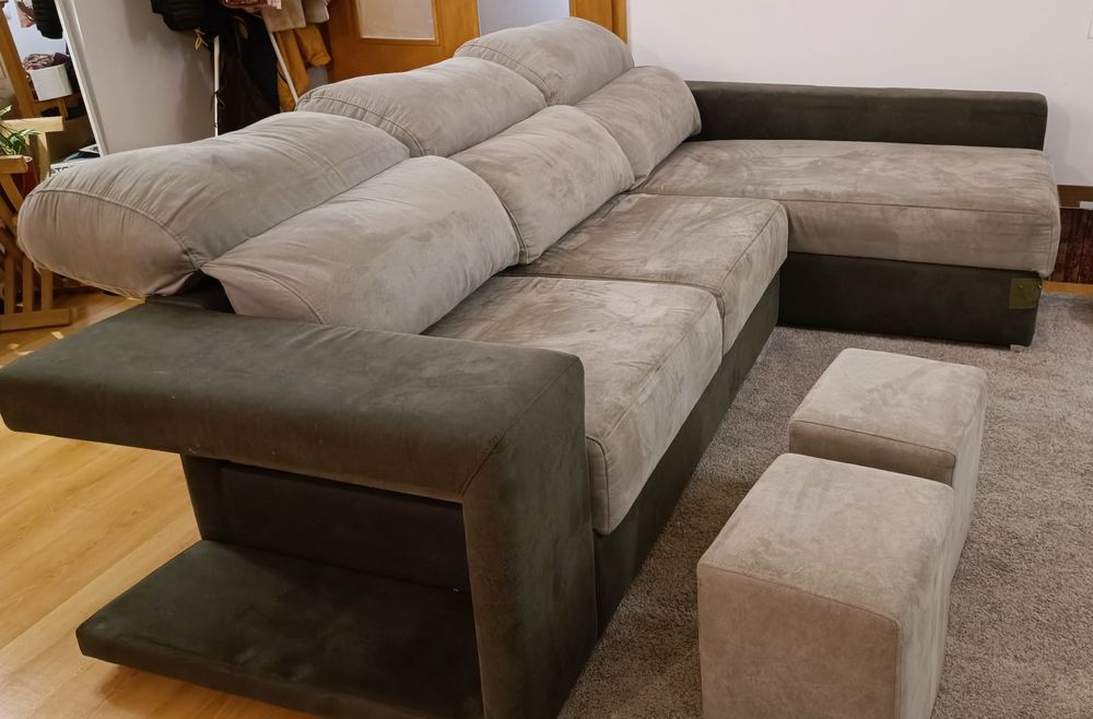 Sofá 3 lugares com chaise longue - OPORTUNIDADE
