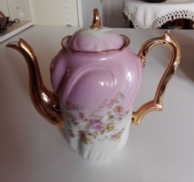 Serviço chá de porcelana- Antiguidade. Completo e Impecável