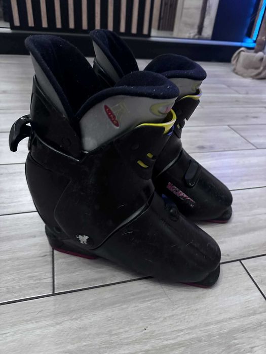 Buty Snowboard 39 2 zapięciowe 250-255
